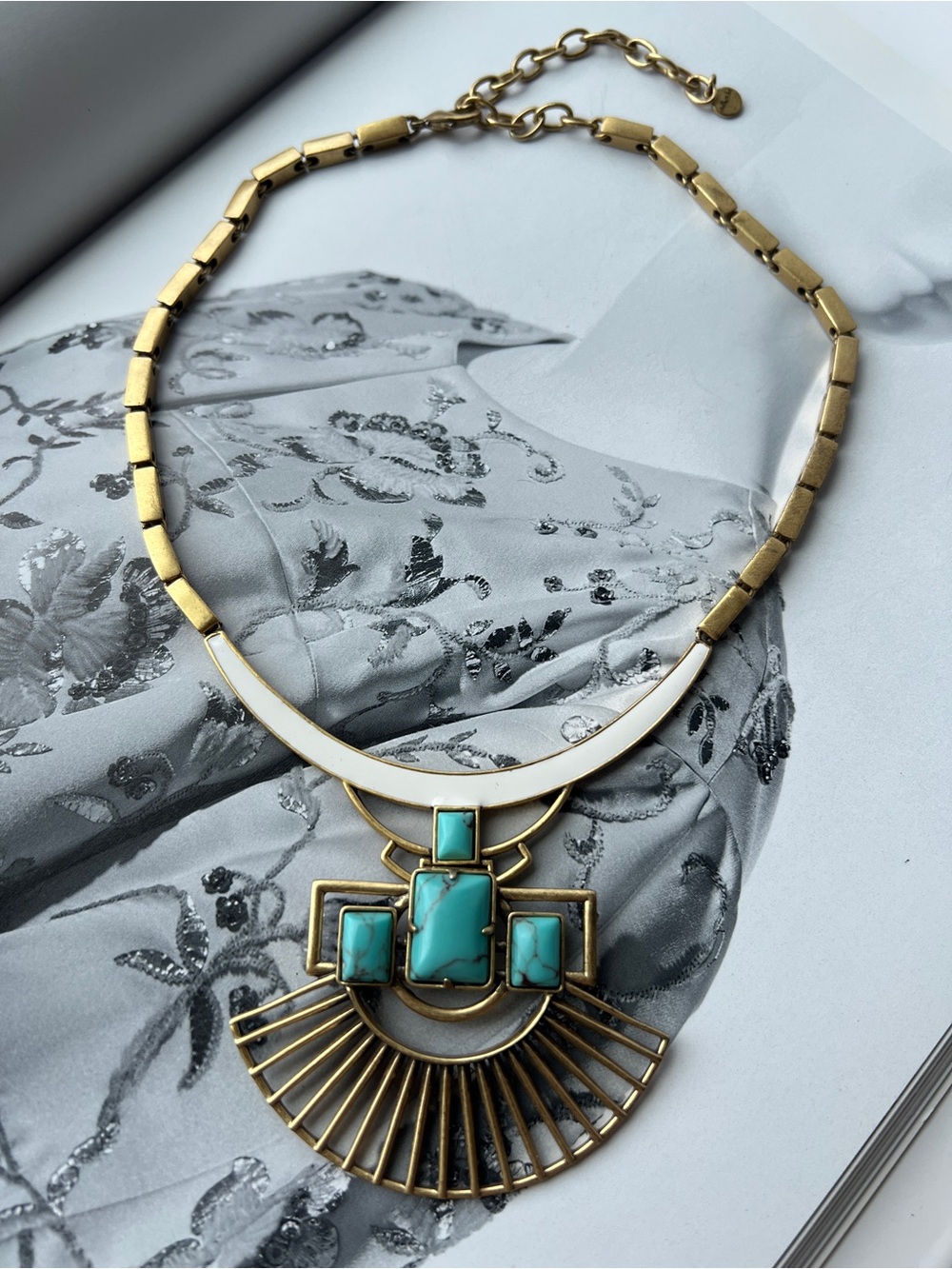 Stella & Dot Sunray Turquoise Necklace